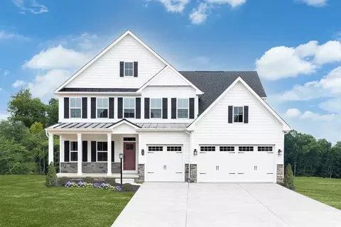 9409 Lakeside St, Tipp City, OH 45371