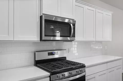 Kitchen - 1184 Summer Duck Loop, Florence, SC 29501 photo 3 of 7