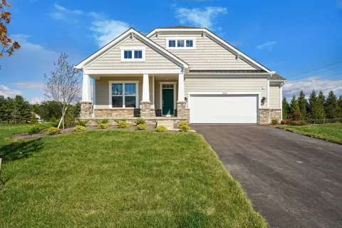 8772 Glacier Pointe Dr, Plain City, OH 43064