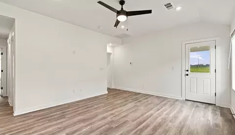 Living - 4087 Agave Ave, Springdale, AR 72764 photo 4 of 4