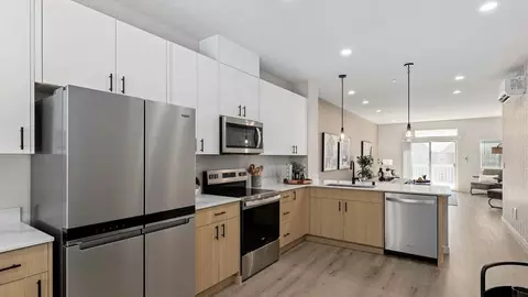 16202 Manor Way F02 #124, Lynnwood, WA 98087