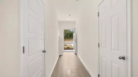 Entry Way - 222 Kenmore Cir, Perry, GA 31069 photo 2 of 4