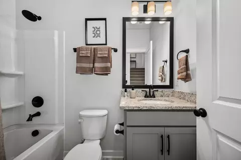 Bath - 3502 Oakland Rd, Springfield, TN 37172 photo 3 of 3