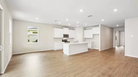 Living - 10734 Rabbit Grove Trl, Parrish, FL 34219 photo 4 of 4