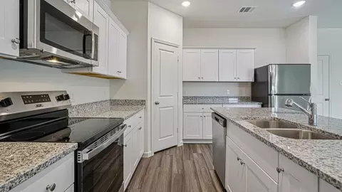 Kitchen - 14100 Coness St, Pilot Point, TX 76258 photo 4 of 5