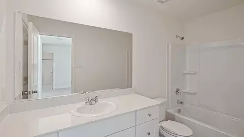 Bath - 14100 Coness St, Pilot Point, TX 76258 photo 3 of 5