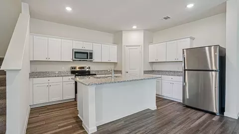 Kitchen - 14100 Coness St, Pilot Point, TX 76258 photo 3 of 5