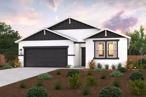Exterior - 588 Burnett Ave, Chowchilla, CA 93610 photo 3 of 27
