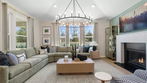 Living - 105 Haverling Pass, Hampton, GA 30228 photo 1 of 3