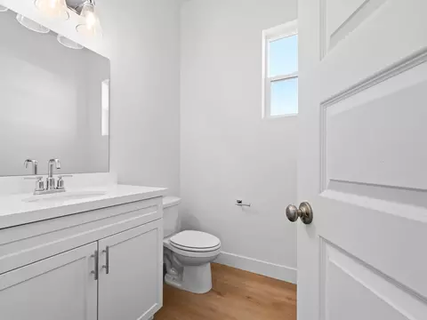 Bath - 18 S Crimson Way, Mapleton, UT 84664 photo 1 of 6
