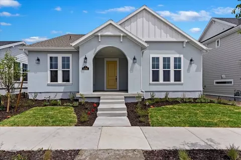 11614 Holly Springs Dr, South Jordan, UT 84009