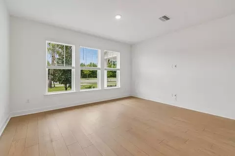 Living - 1108 Wildlight Ave, Yulee, FL 32097 photo 2 of 4