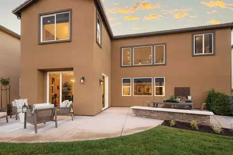 Exterior - 1162 Milestone Rd W, Madera, CA 93636 photo 3 of 9
