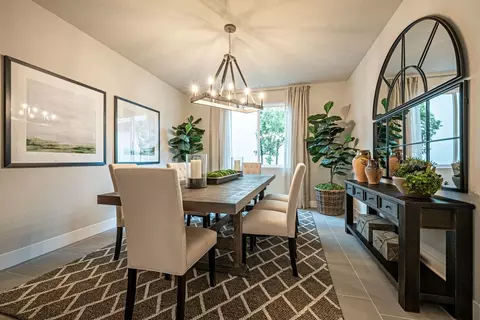 Dining - 1162 Milestone Rd W, Madera, CA 93636 photo 4 of 4