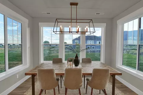 Dining - 623 S 125 E, Hyde Park, UT 84341 photo 1 of 1