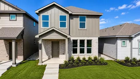 9332 Pear Butte Dr, Fort Worth, TX 76140