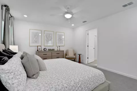 Bedroom - 14184 Epply Dr, Jacksonville, FL 32218 photo 7 of 10