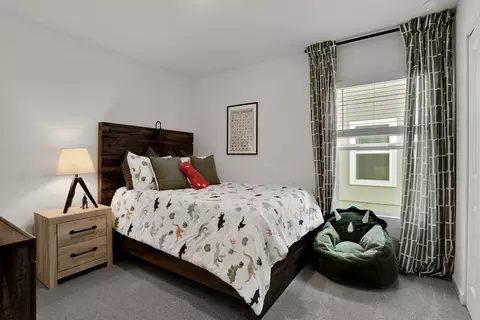 Bedroom - 14184 Epply Dr, Jacksonville, FL 32218 photo 1 of 10