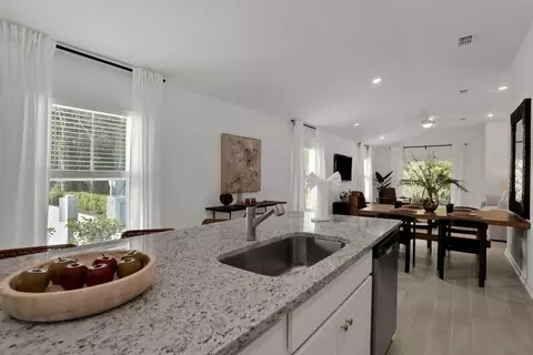 Kitchen - 14184 Epply Dr, Jacksonville, FL 32218 photo 5 of 9
