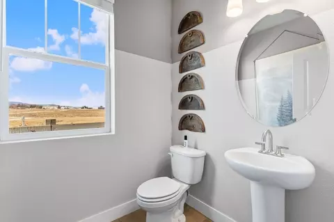 Bath - 154 Buckwheat Ln, Berthoud, CO 80513 photo 7 of 11