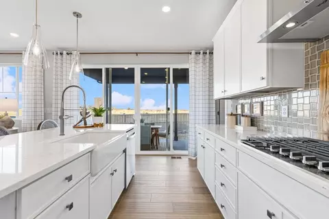 Kitchen - 154 Buckwheat Ln, Berthoud, CO 80513 photo 8 of 8