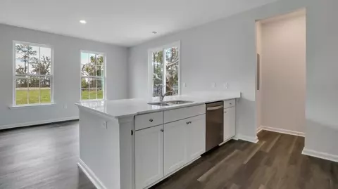 Kitchen - 574 Settings Dr E, Yemassee, SC 29945 photo 2 of 6