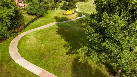 View/Area - 2705 Buckridge Dr, Cincinnati, OH 45233 photo 30 of 38