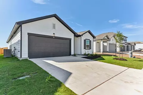 Exterior - 321 Plateau St, Maxwell, TX 78656 photo 2 of 5