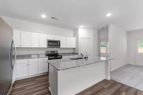 Kitchen - 321 Plateau St, Maxwell, TX 78656 photo 3 of 4