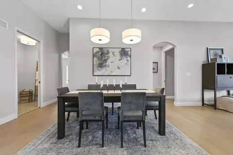 Dining - Cambrium Ct., Wentzville, MO 63385 photo 3 of 3