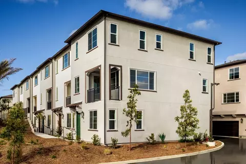 10202 Vista Lusardi #2, San Diego, CA 92129