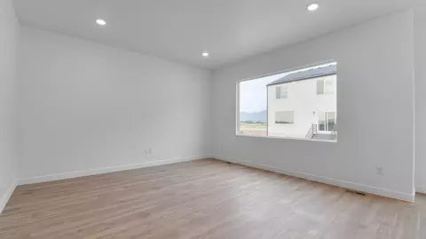 Living - 1869 E 920 N #420, Salem, UT 84653 photo 1 of 5