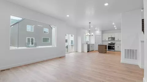 Living - 1869 E 920 N #420, Salem, UT 84653 photo 2 of 5