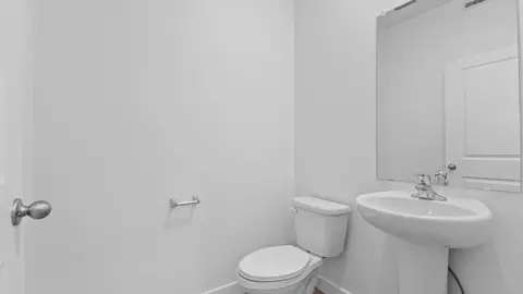 Bath - 1869 E 920 N #420, Salem, UT 84653 photo 1 of 7