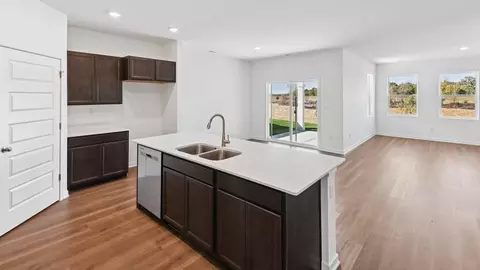 Kitchen - 25515 W Thicket Ln, Plainfield, IL 60544 photo 2 of 10