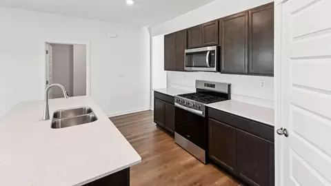Kitchen - 25515 W Thicket Ln, Plainfield, IL 60544 photo 5 of 10