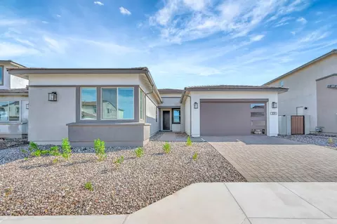 309 E La Estela Ln, San Tan Valley, AZ 85140