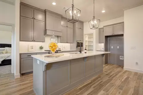 Kitchen - 3401 Slate River Dr, Yukon, OK 73099 photo 3 of 4