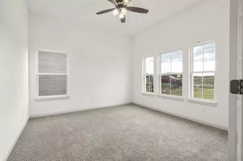 Bedroom - 3401 Slate River Dr, Yukon, OK 73099 photo 1 of 9