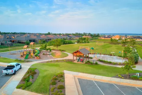 View/Area - 3401 Slate River Dr, Yukon, OK 73099 photo 1 of 5