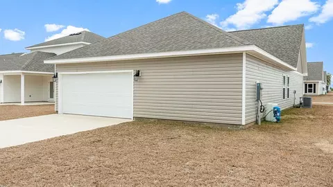 Exterior - 20 Elderberry St, Freeport, FL 32439 photo 3 of 7