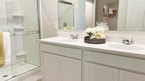 Bath - 337 Mango Ave, Sebastian, FL 32958 photo 5 of 5