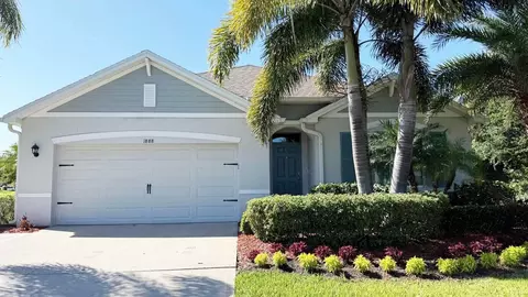 Exterior - 337 Mango Ave, Sebastian, FL 32958 photo 4 of 6