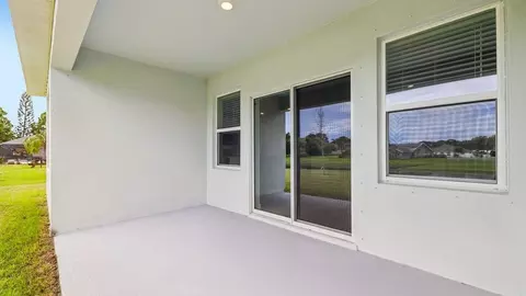 Exterior - 337 Mango Ave, Sebastian, FL 32958 photo 2 of 6