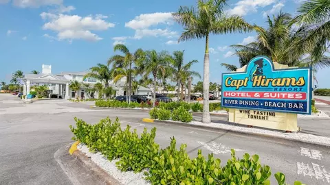 Exterior - 337 Mango Ave, Sebastian, FL 32958 photo 6 of 6