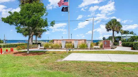 View/Area - 337 Mango Ave, Sebastian, FL 32958 photo 5 of 6