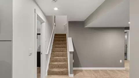 Entry Way - 3301 Greycliff Trl, Franklin, OH 45005 photo 5 of 7