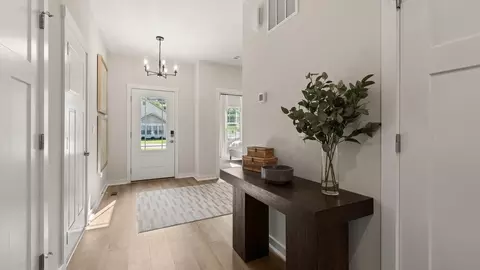Entry Way - 3301 Greycliff Trl, Franklin, OH 45005 photo 1 of 7