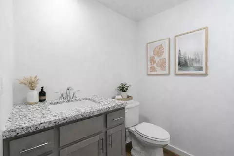 Bath - 475 Stone Creek Rd, Willard, MO 65781 photo 2 of 2