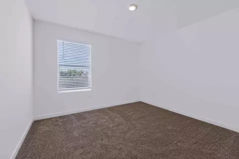 Bedroom - 4009 E Oakridge Ave, Visalia, CA 93292 photo 2 of 19